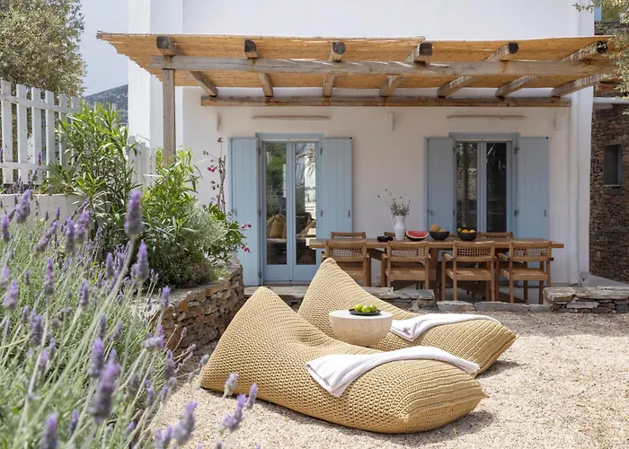 Misty Platis Gialos (Sifnos)